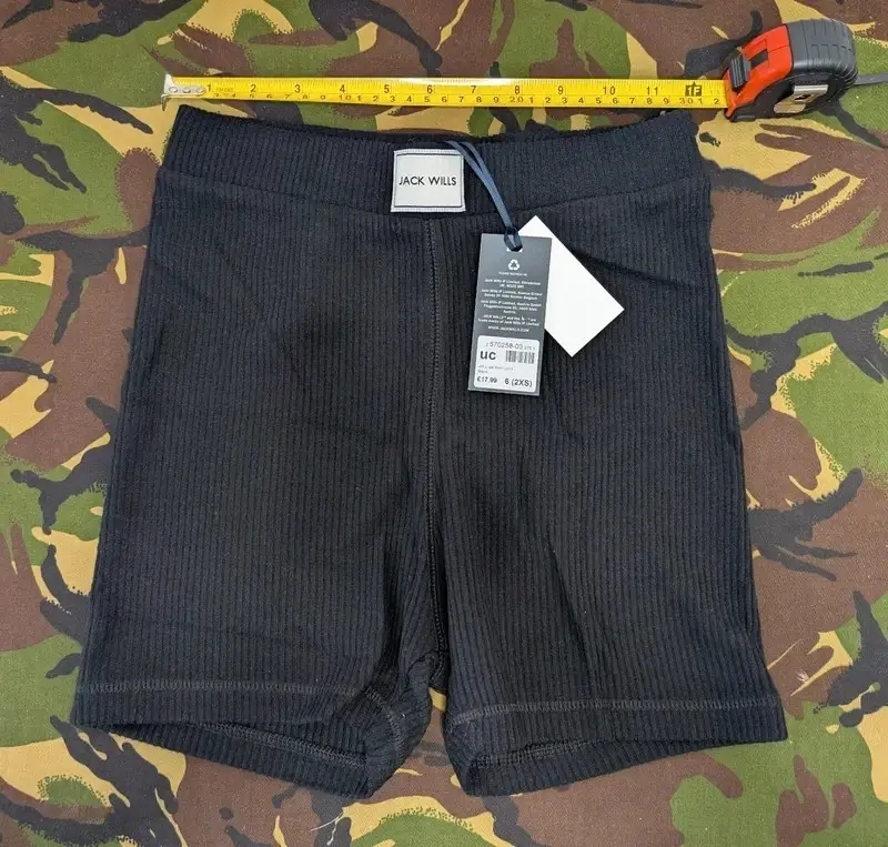 Jack wills shorts size 6 rrp £17.99
