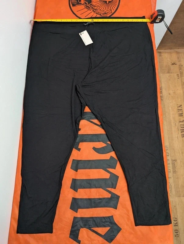 Capsule women's leggings waist 46"legs 23"9