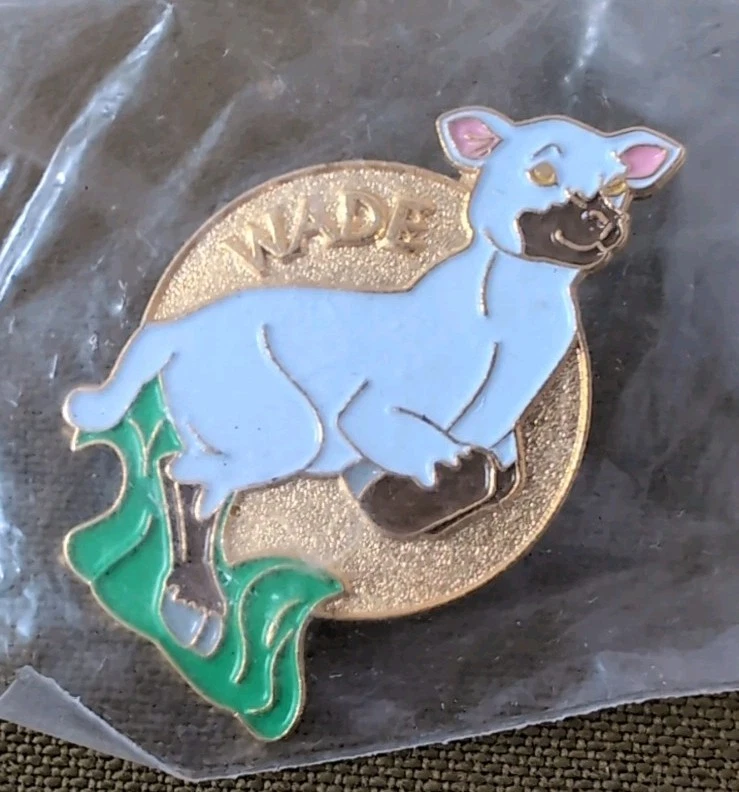 White Lamb'Wade Collectables' Enamel Pin Badge -