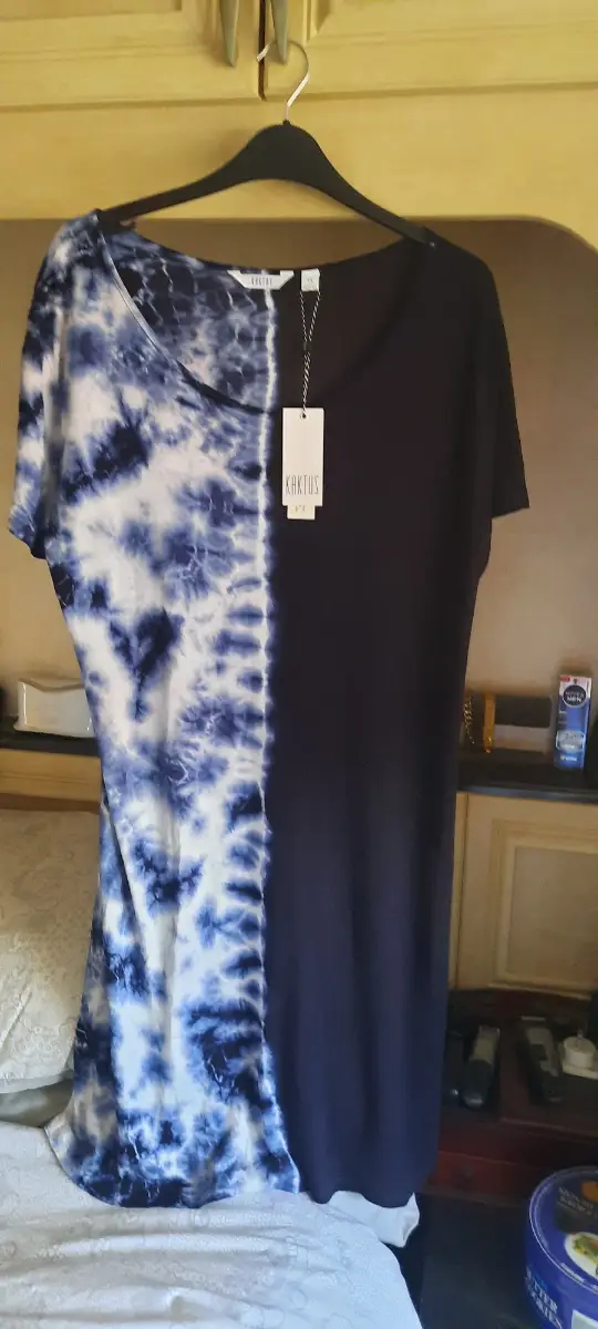 BNWT tshirt dress size XL fit size 14/16