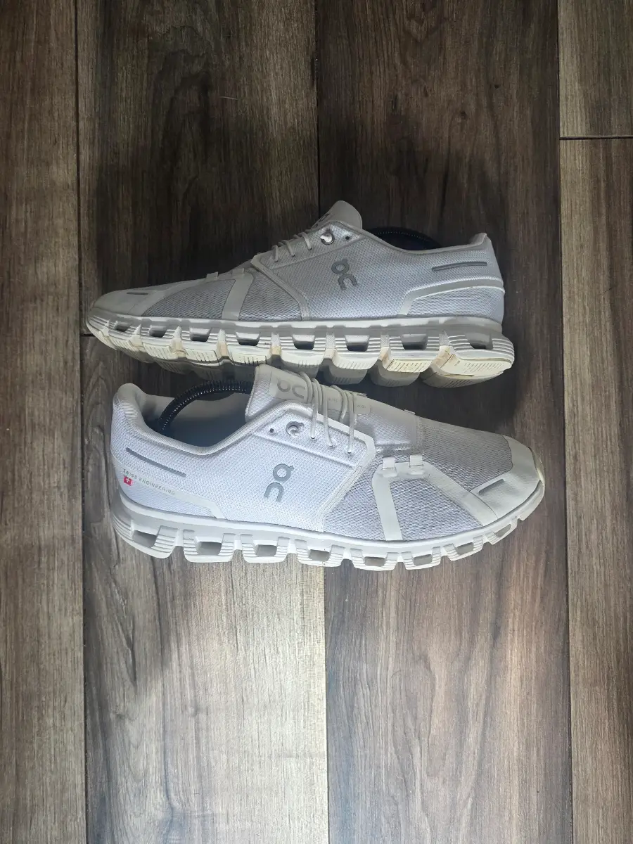 Oncloud 5 Running Shoes UK 11 White