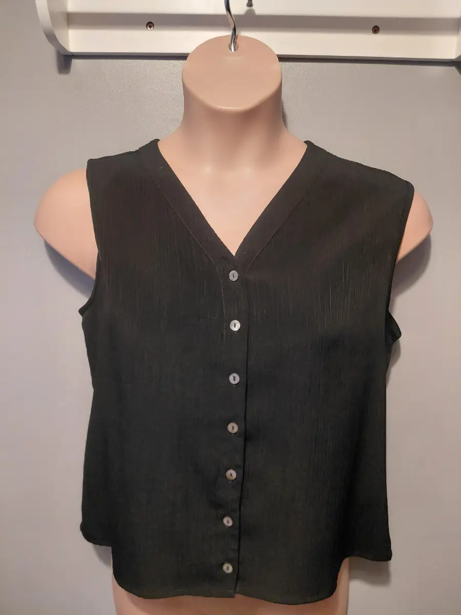 Size 14 black vintage planet top shirt button down ribbed