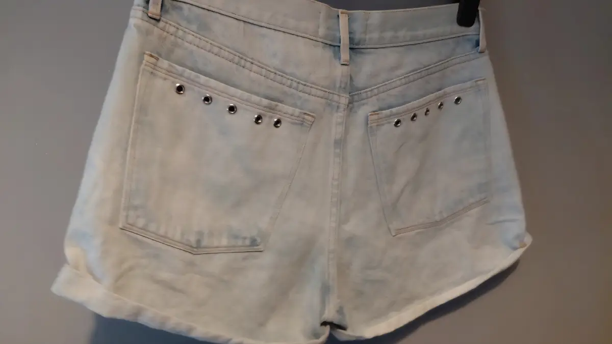Juicy couture y2k denim short shorts distressed eyelet Size 30 Waist