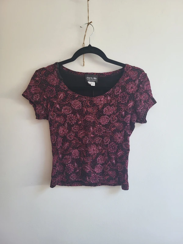 onyx nite by wendye chaitin pink black glittery flowery crop top