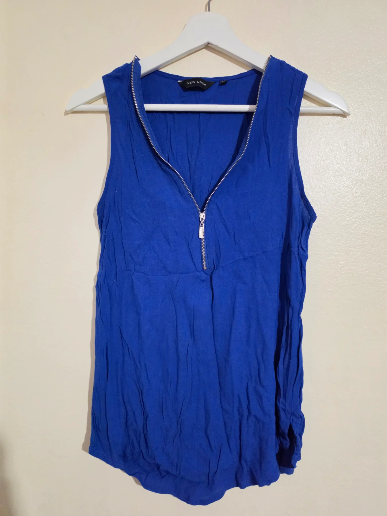 15. Womens size 12 New Look blue sleeveless blouse, zipped neckline, VGC