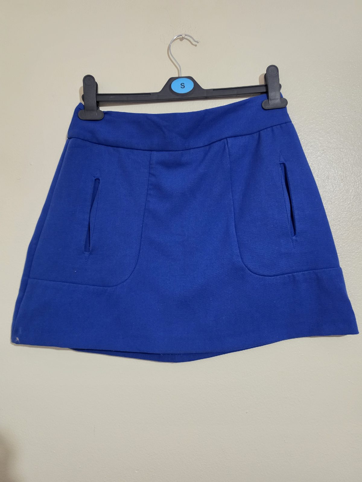 B7. Womens size 8 Jane Norman royal blue stretchy mini skirt, VGC