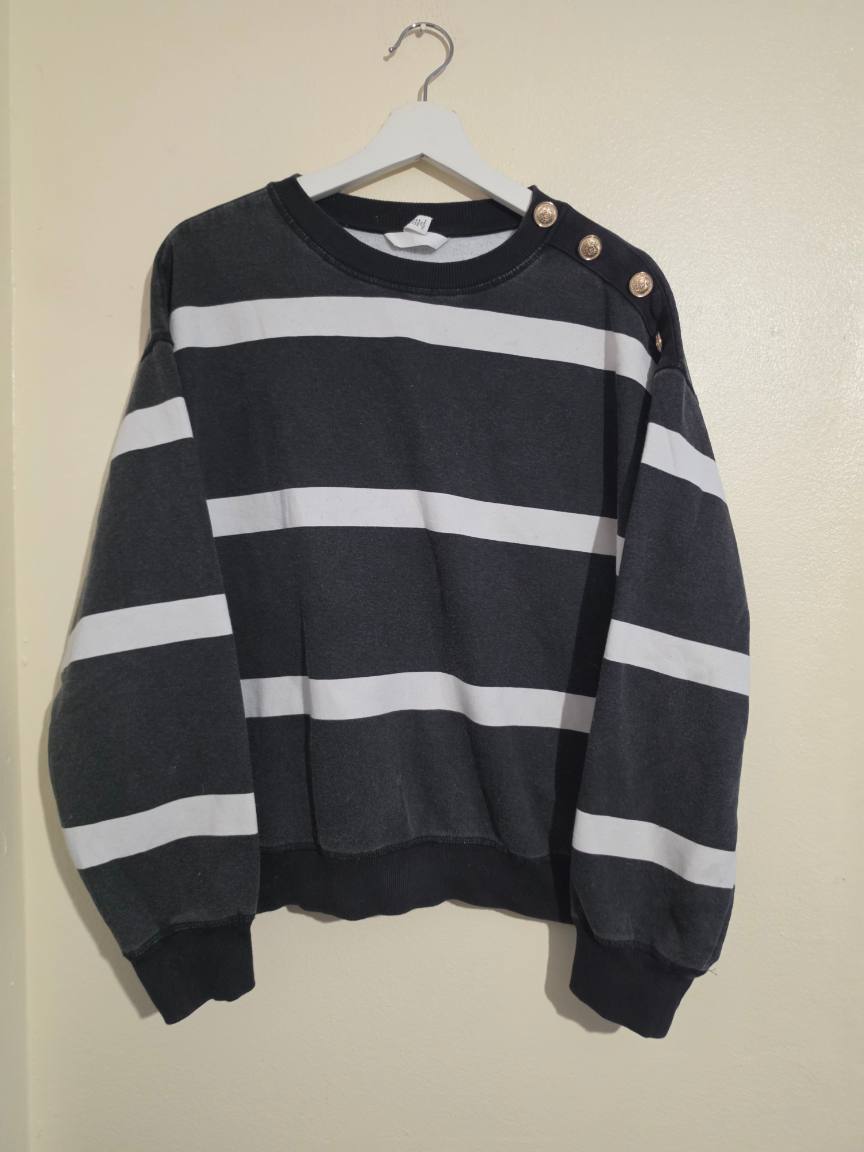 Womens size medium H&M blsck & white stripey jumper, autumn, winter, GC