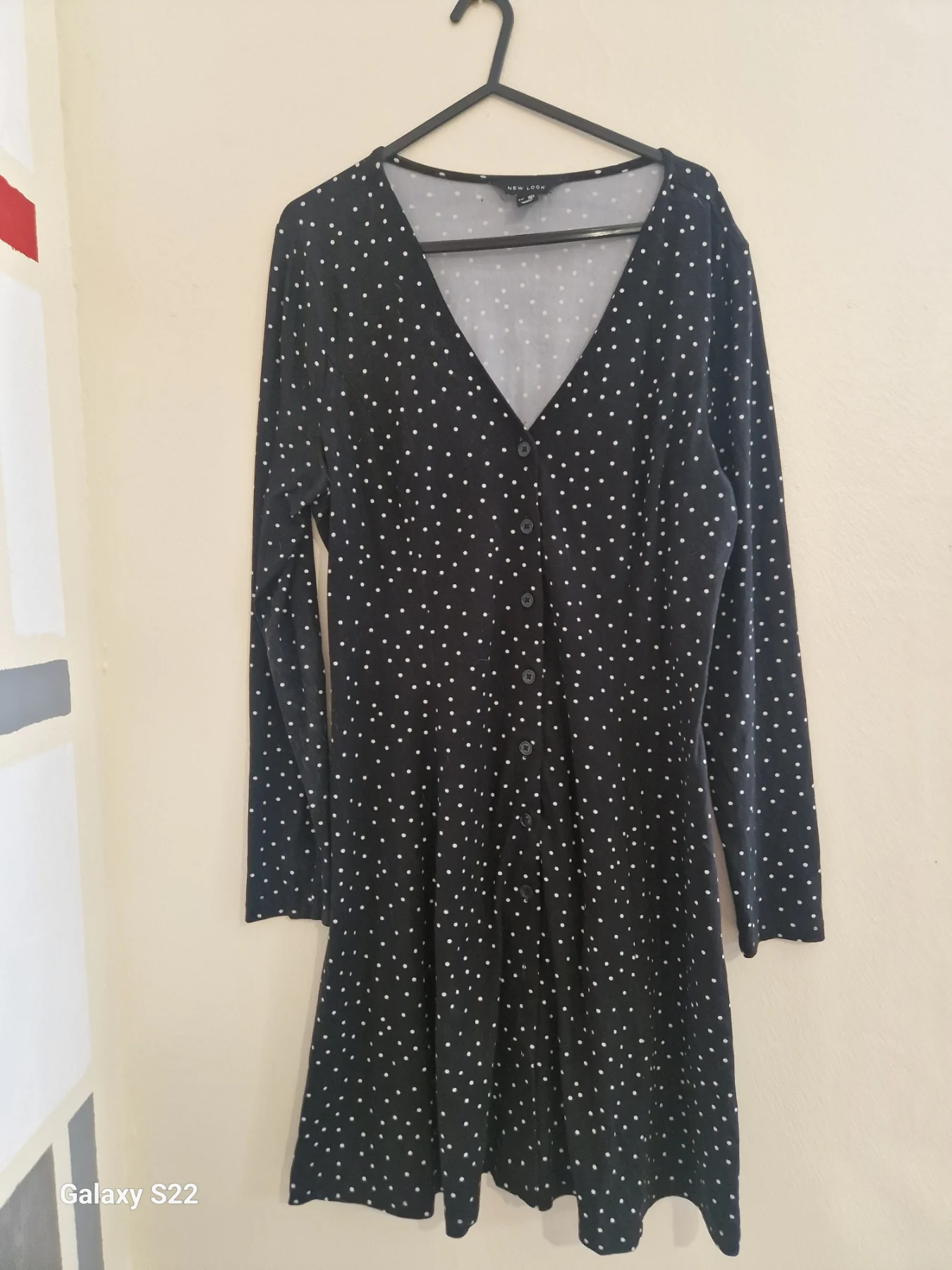 R. Womens size 10 New Look black polka dot long sleeved button up vneck dress, VGC