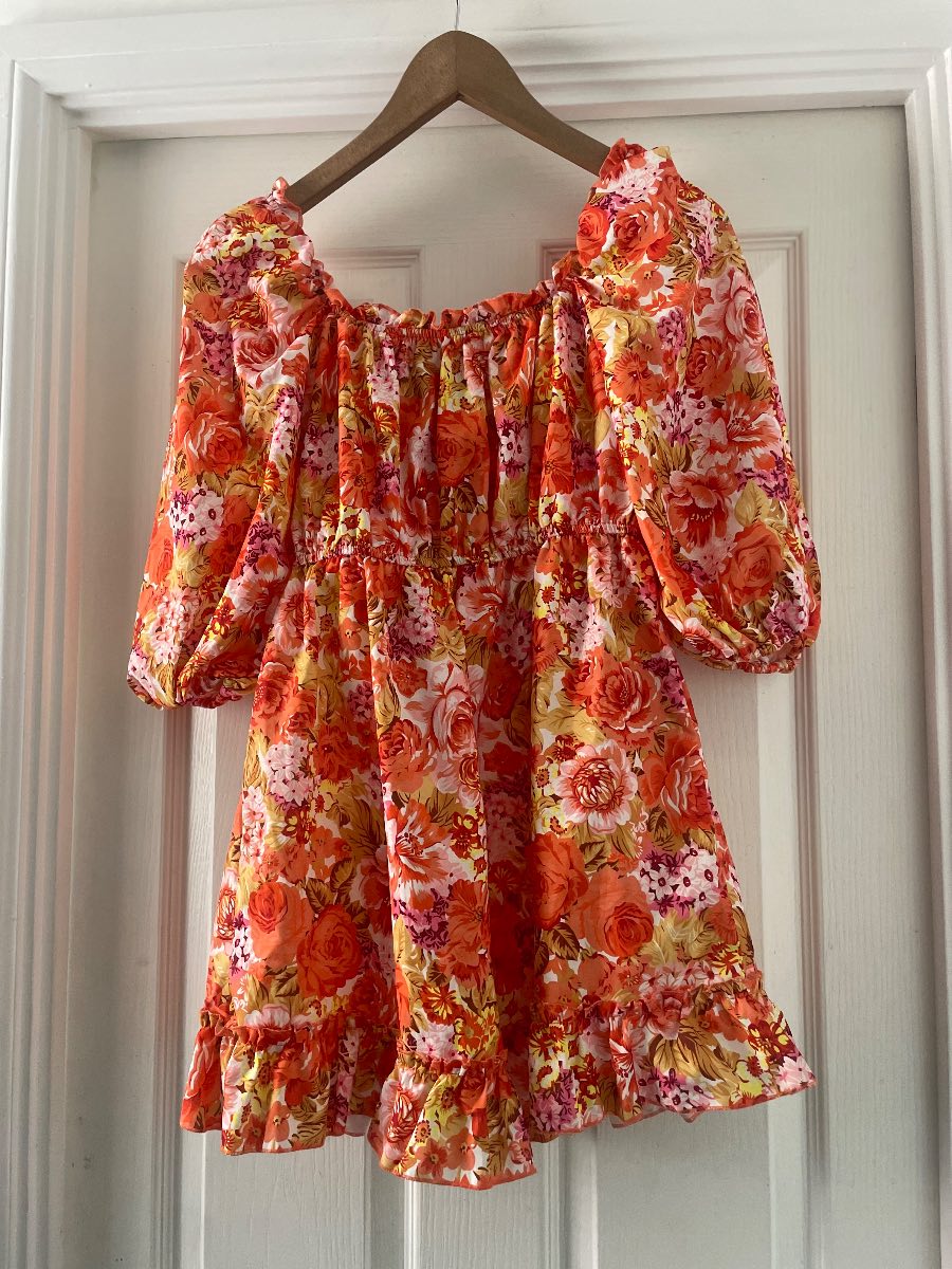 Boohoo puff sleeve floral playsuit size 8