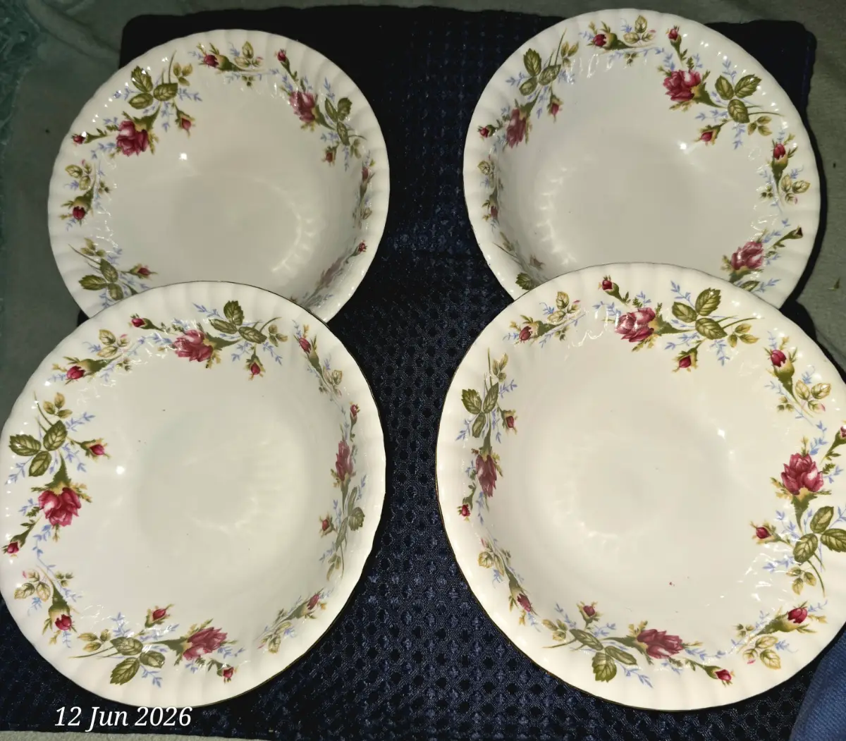 Chodziez Set of 6 x 7" decorative floral bowls (see other items for matching items)