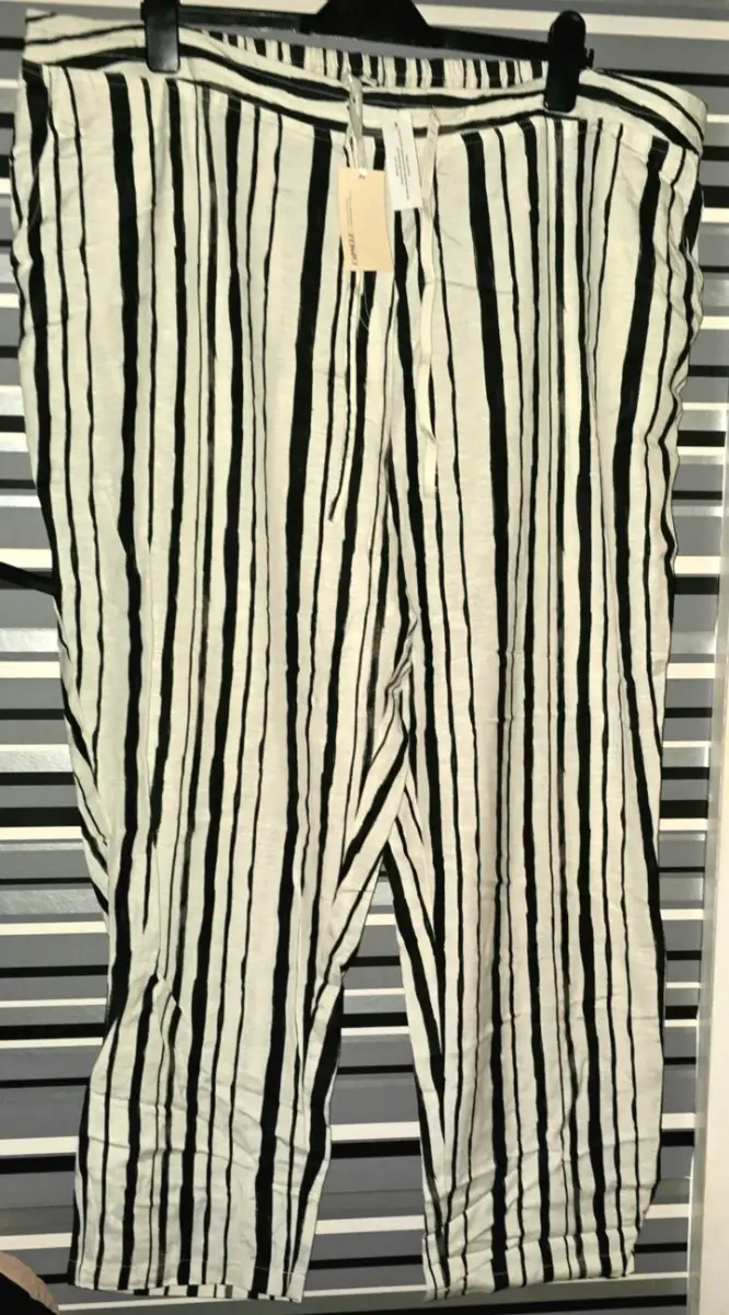 BNWT Capsule Black and White Stripe Linen Mix Wide Leg Trousers Plus Size 26