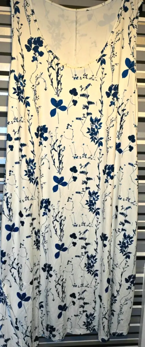 Very pretty stretch straight dress with pockets or long tunic Size 5XL 26/28