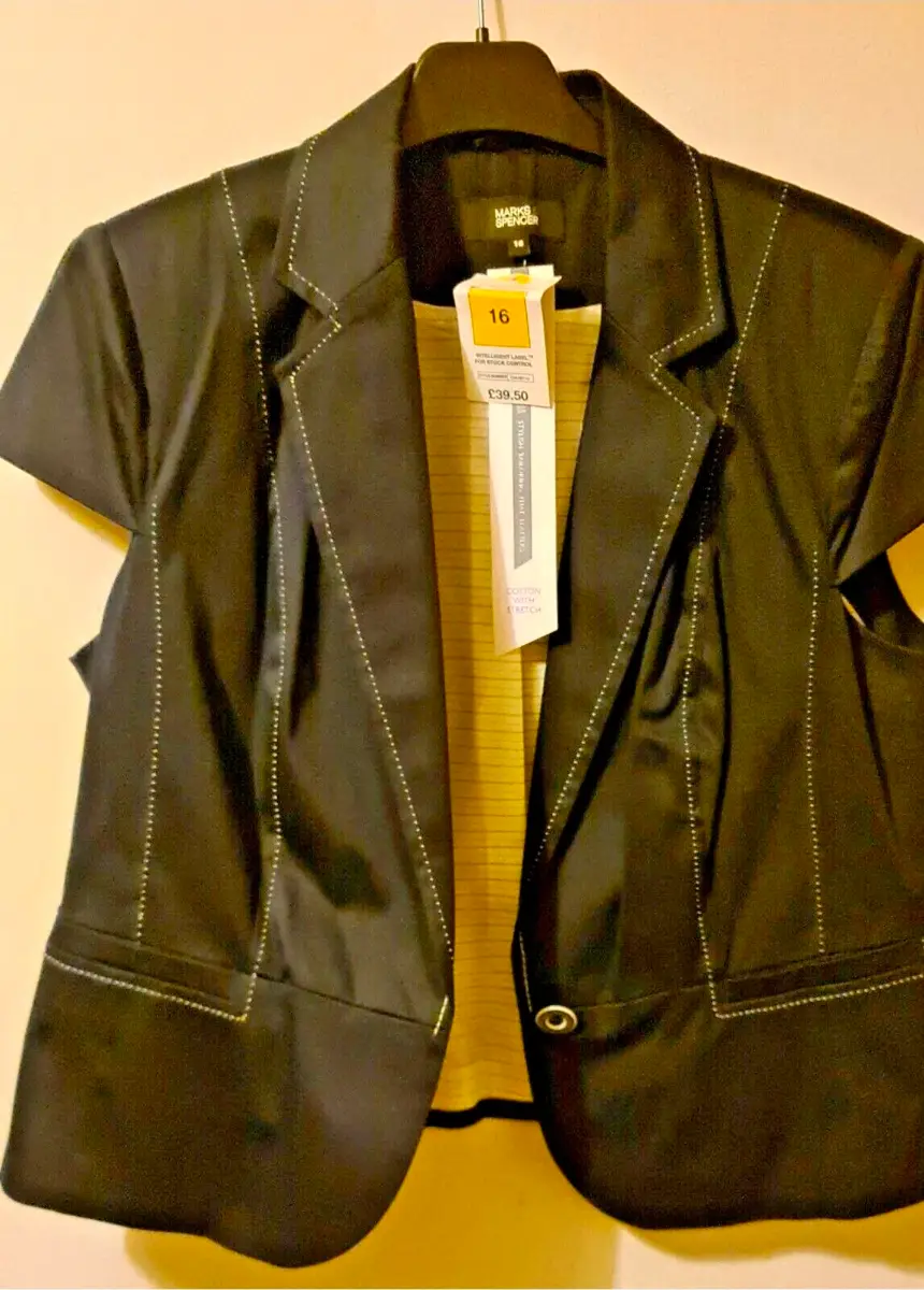 BNWT Marks and Spencer Stretch Cropped Short Sleeved Jacket Size 16 Tag £39.50