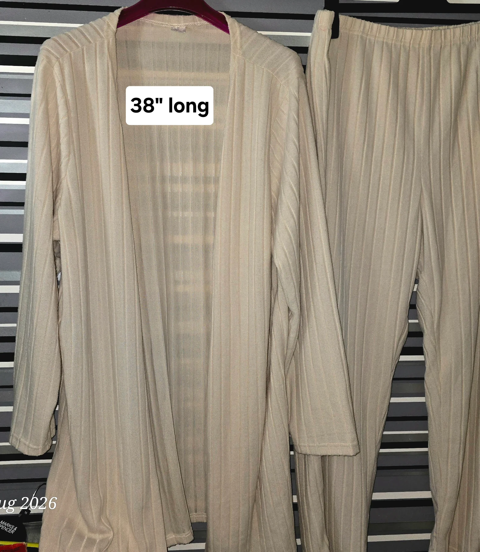 Gorgeous 2 piece loungewear trousers suit size 4XL to fit size 26/28