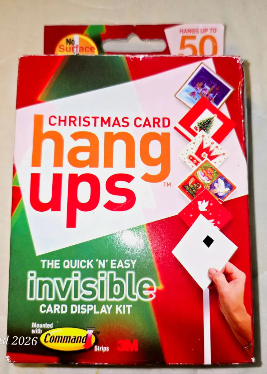 BNIB Christmas card Hang Ups Kit