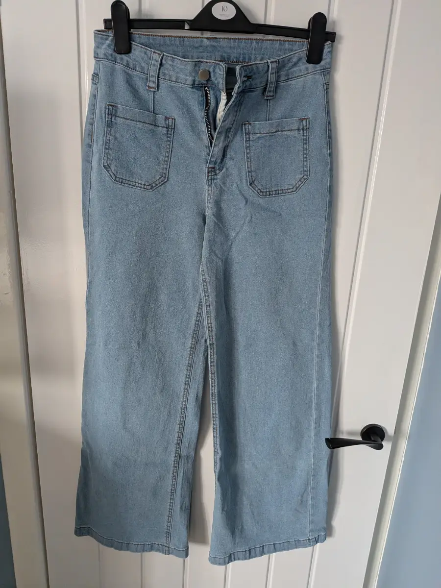 Woman's wide leg jeans