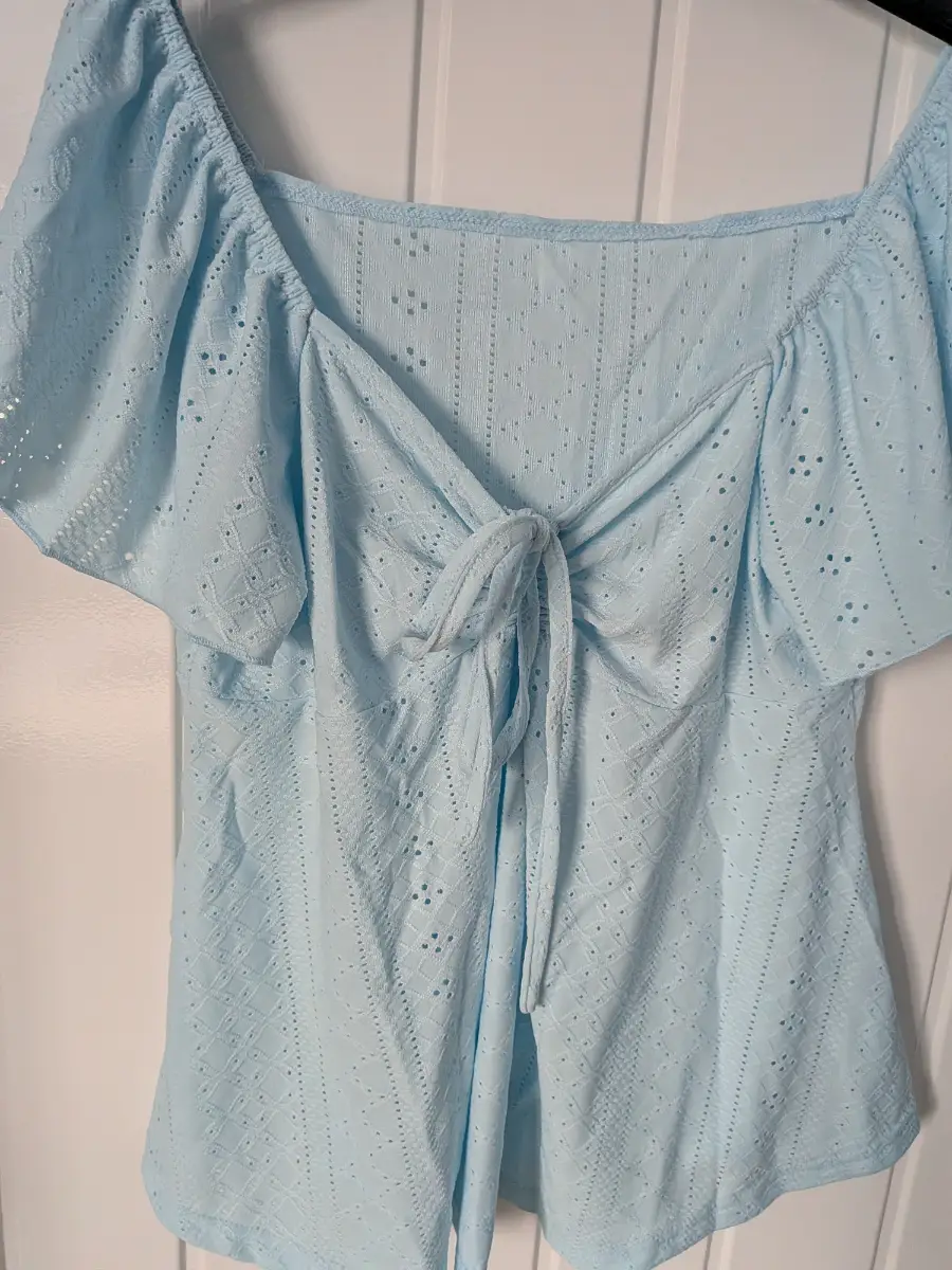 Woman's summer top