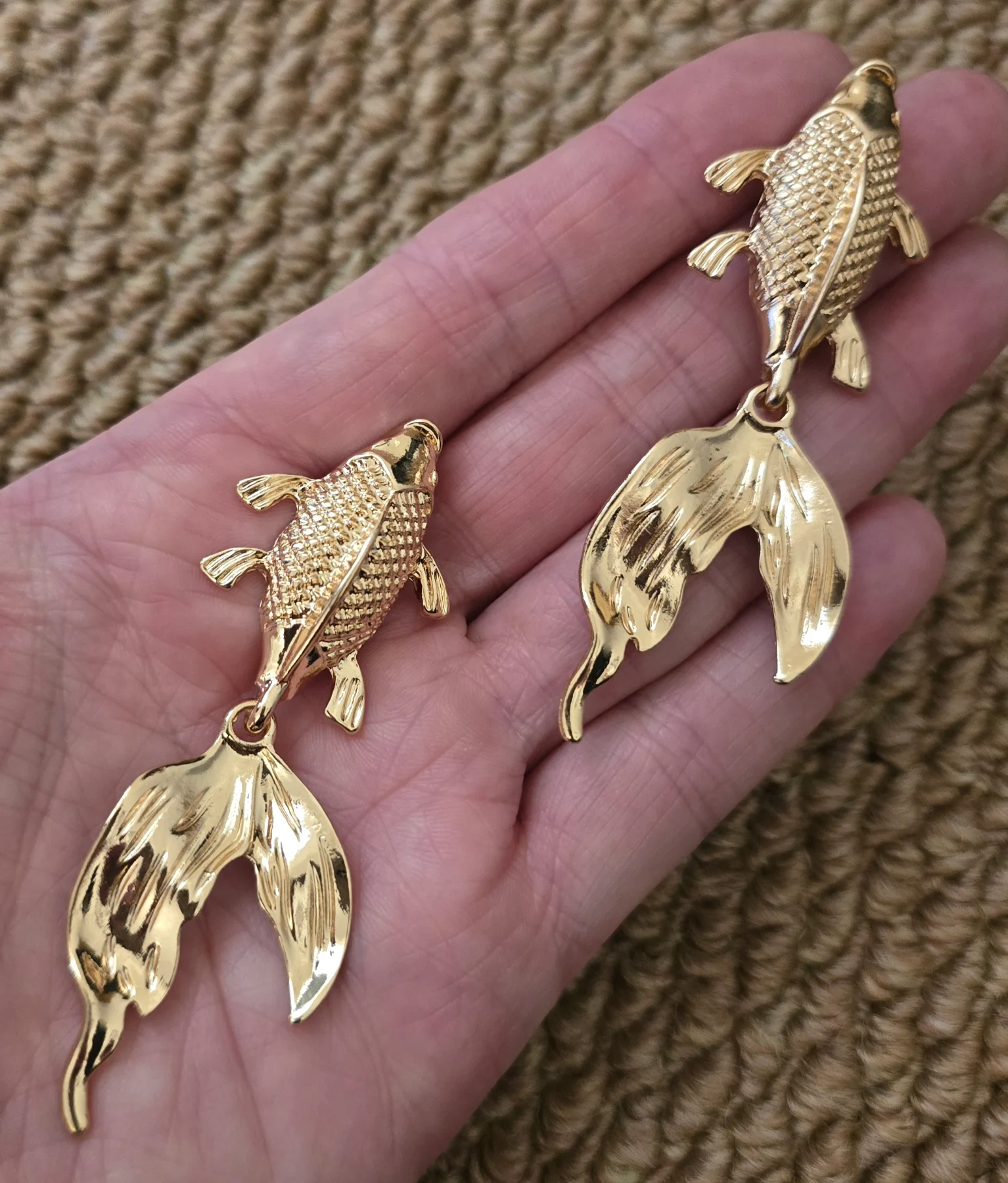 Stunning Gold Tone Koi Carp Design Earrings.