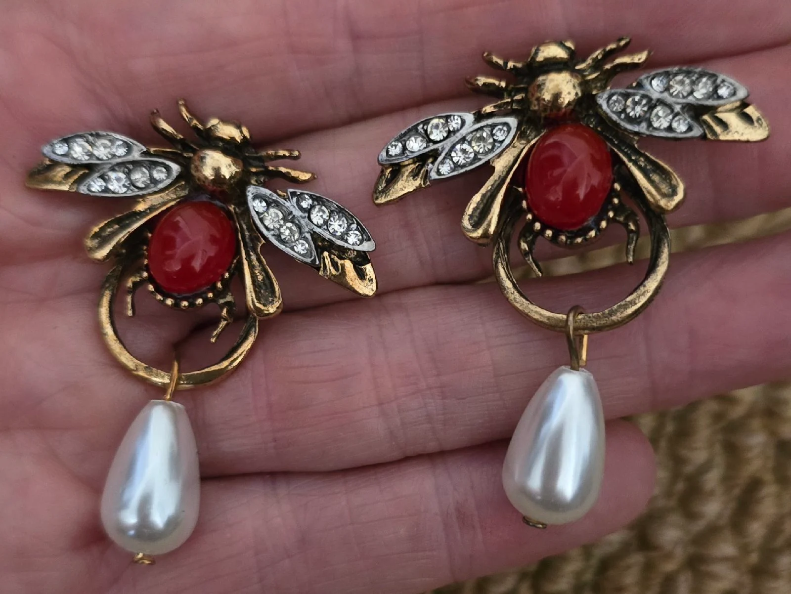 Stunning Bee & Pearl Design Gold Tone Earrings