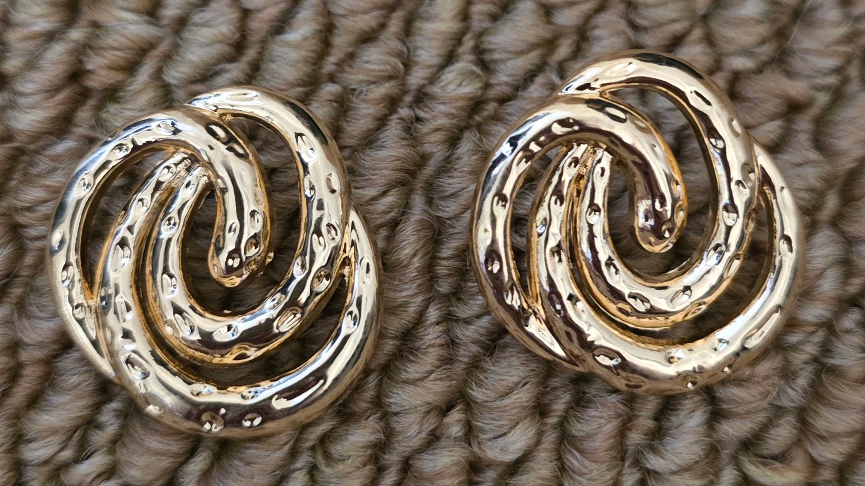 Stunning Dimpled Gold Tone Earrings.