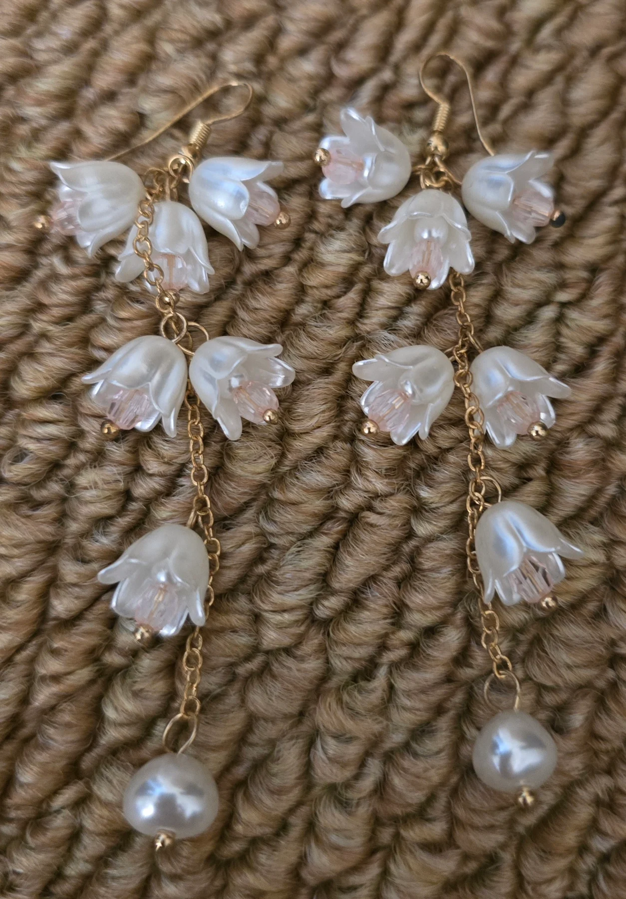 Stunning Floral Design Gold Tone Earrings with Pearl Detail.