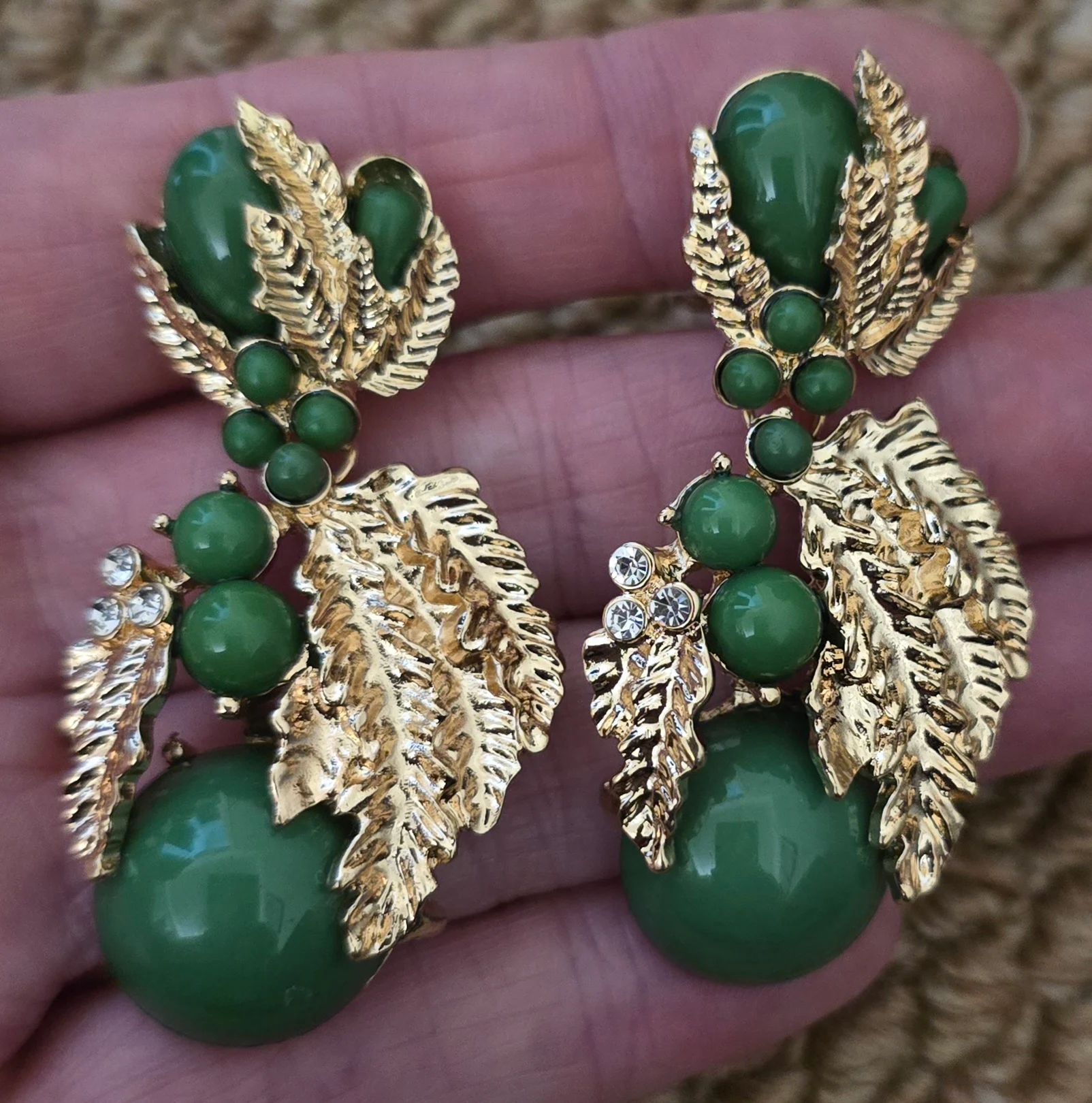 Clip On Green & Gold Tone Earrings.