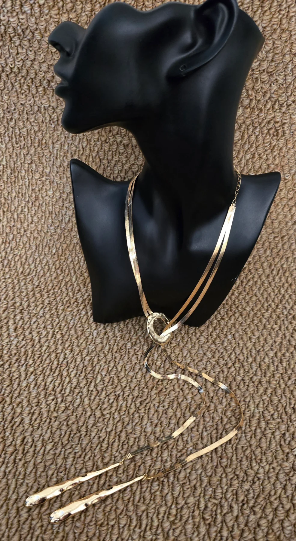 Stunning Gold Tone Y Design Necklace.