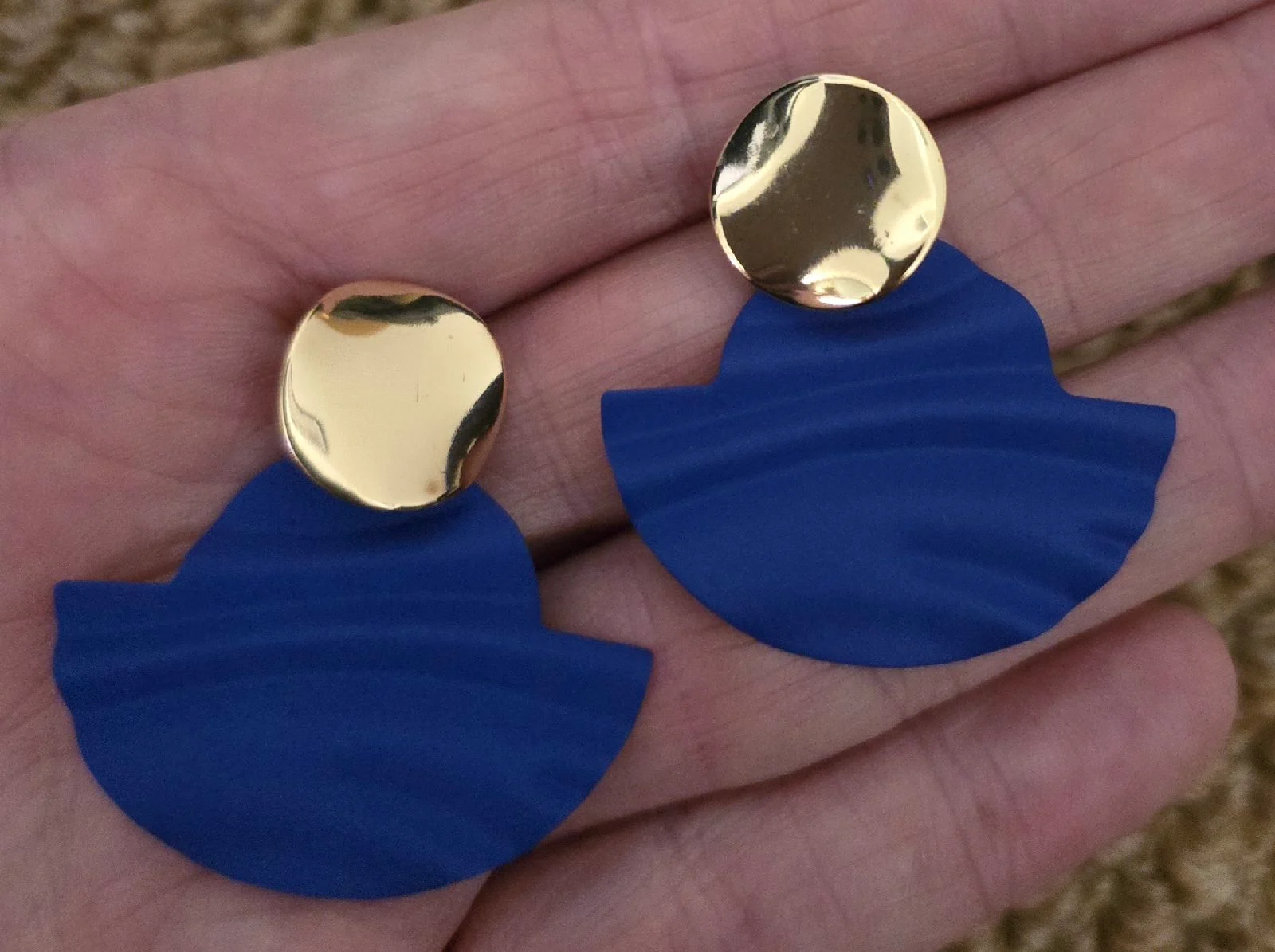 Gorgeous Blue & Gold Tone Earrings.