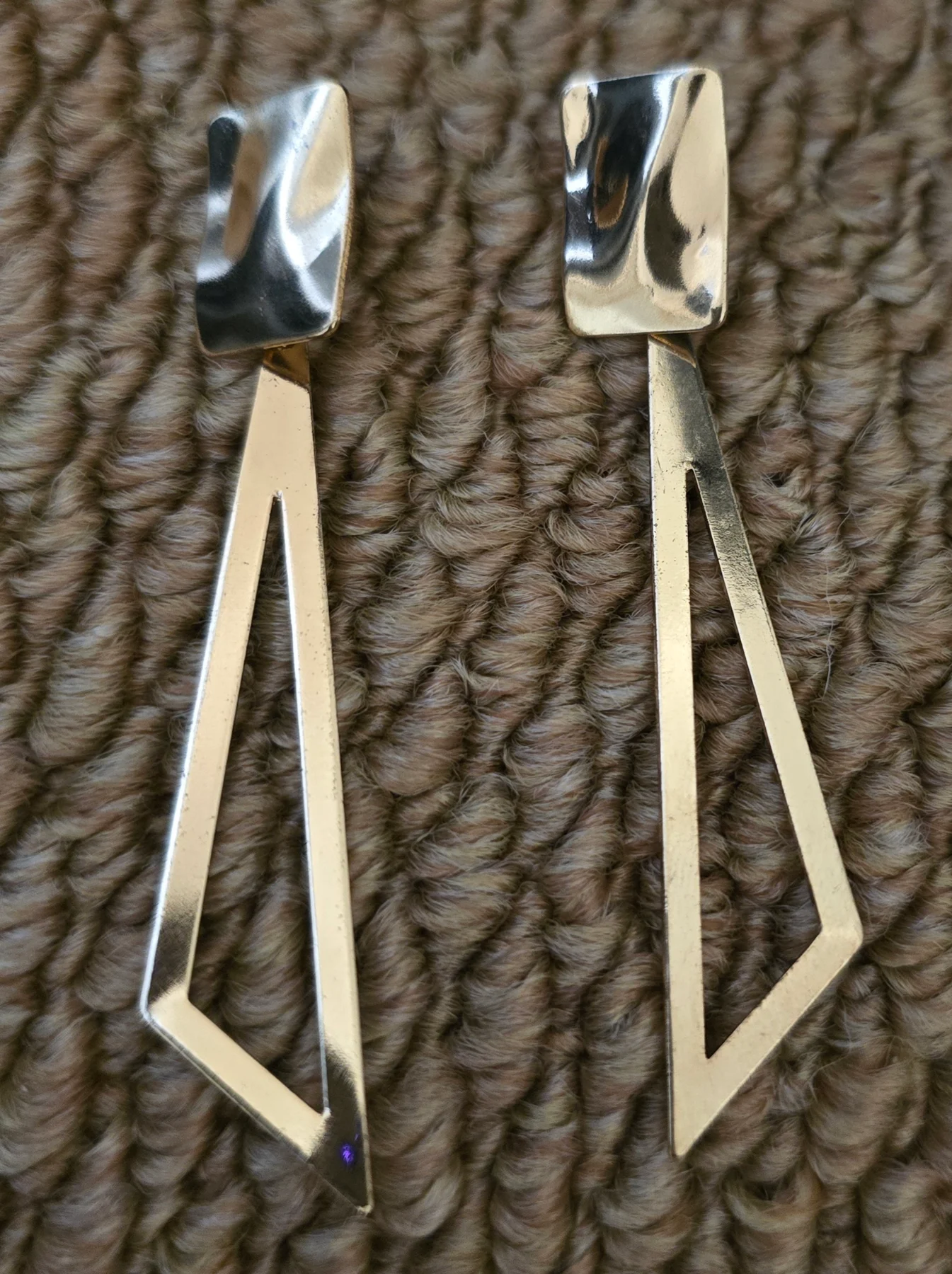 Gorgeous Triangular Design Gold Tone Earrings.
