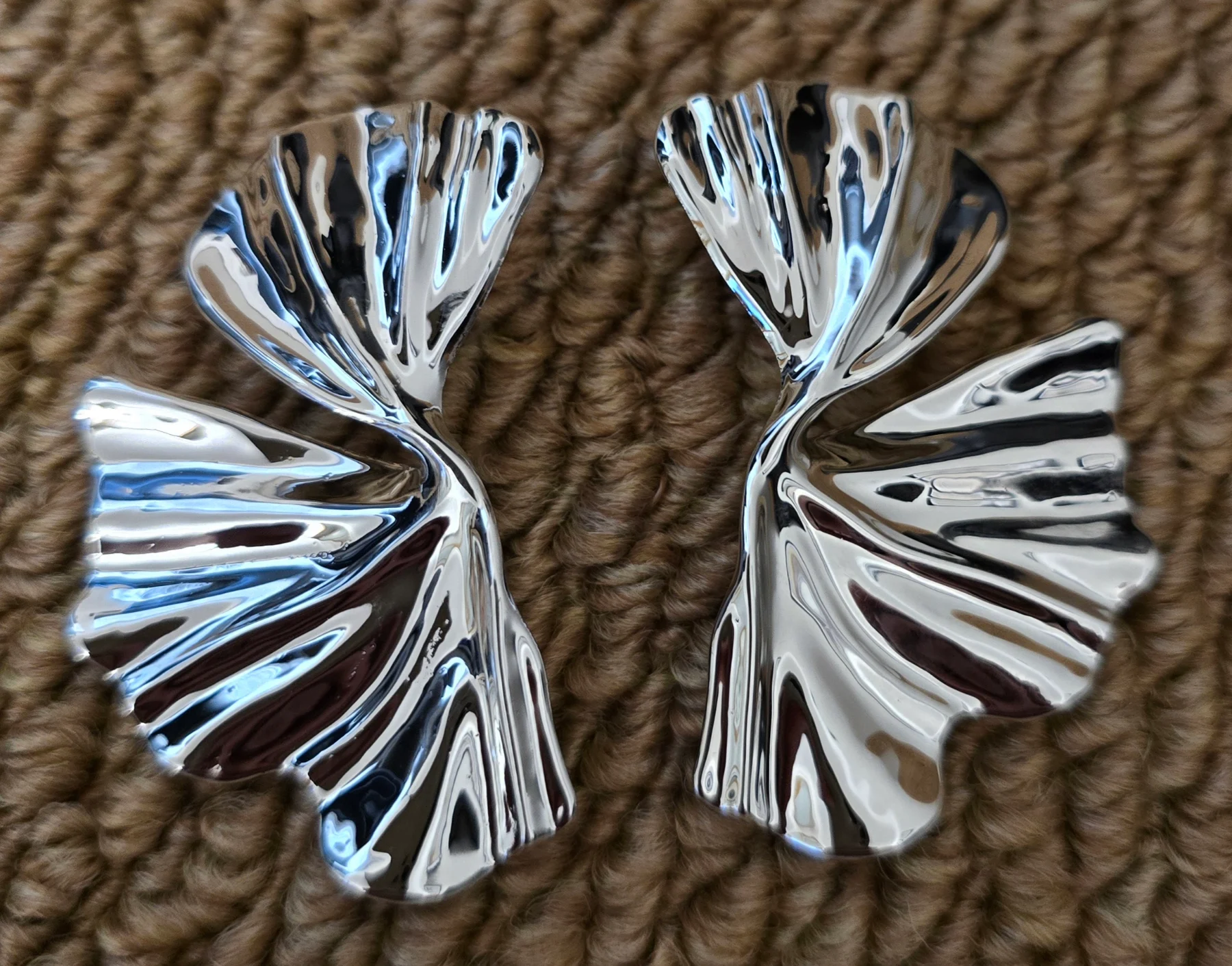 Silver Tone Lightweight Acrylic Earrings.