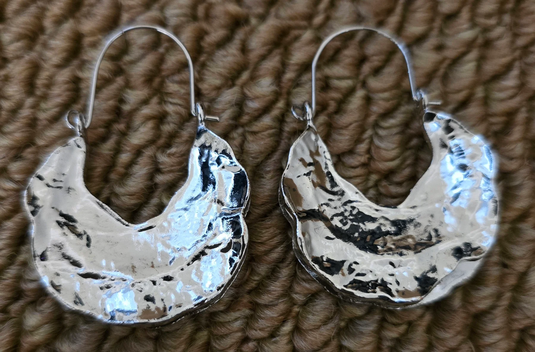 Gorgeous Silver Tone Creole Design Earrings.