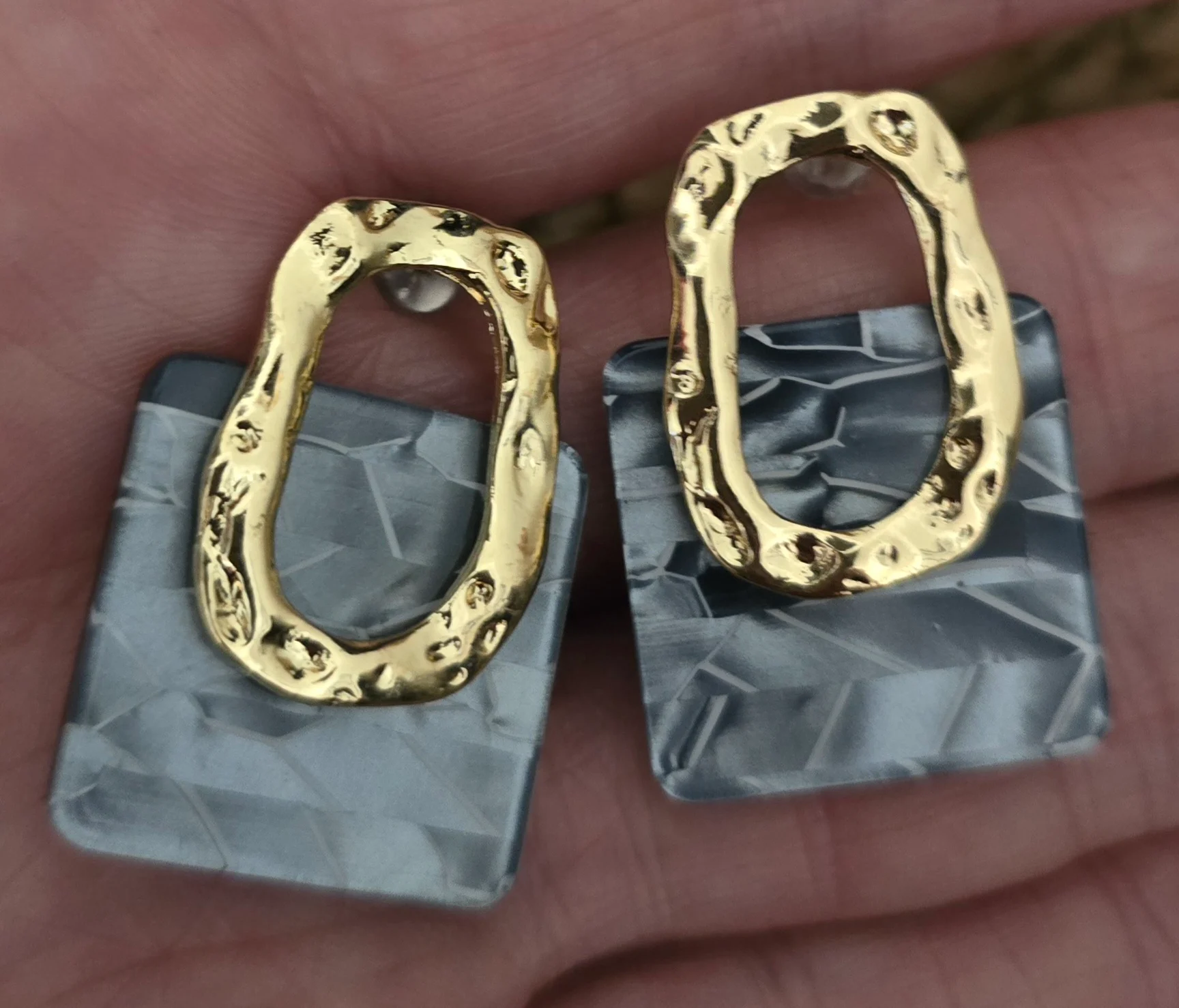 Gorgeous Acrylic Grey & Gold Tone Earrings