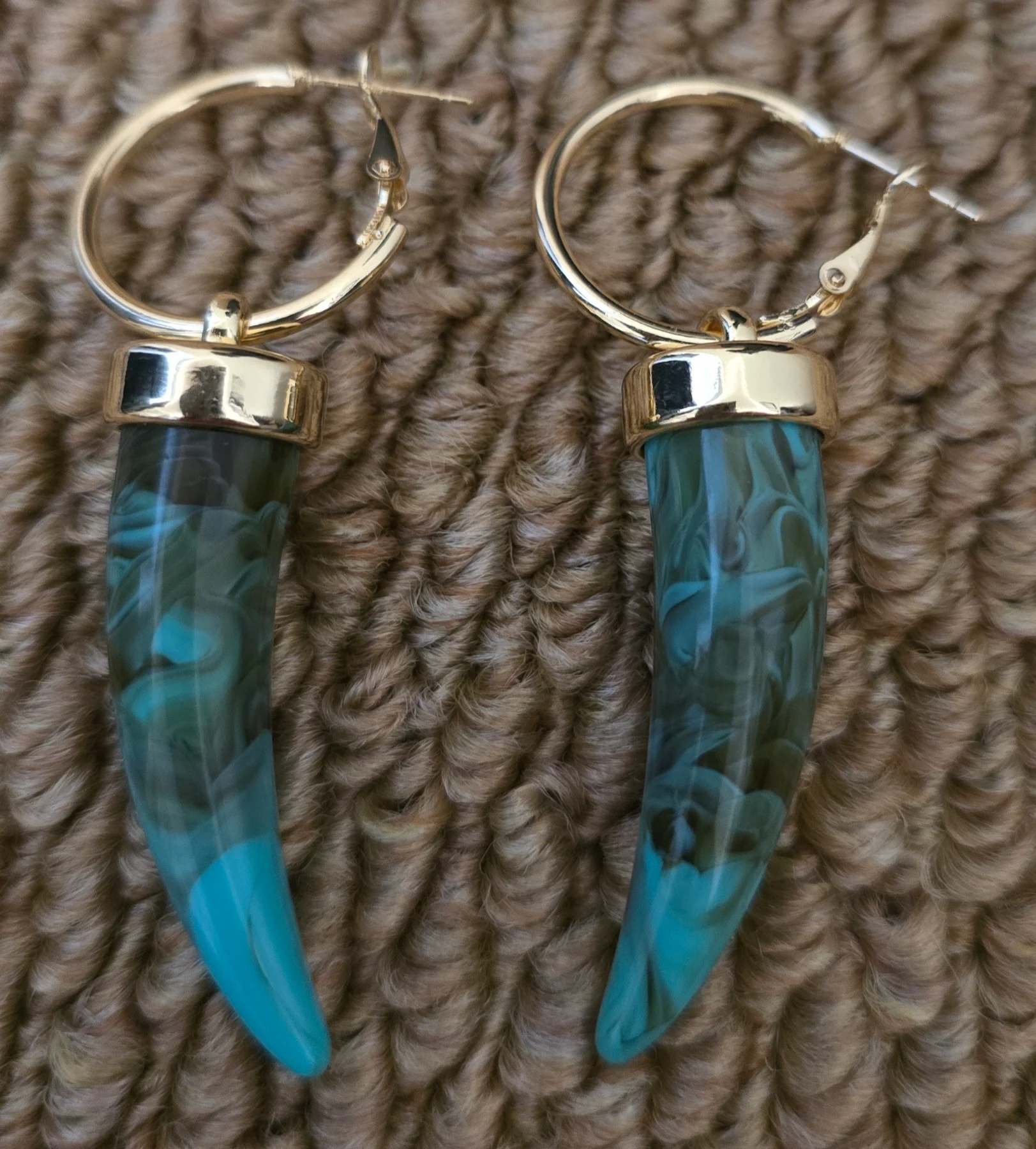 Stunning Gold & Turquoise Tone Hoop Earrings.