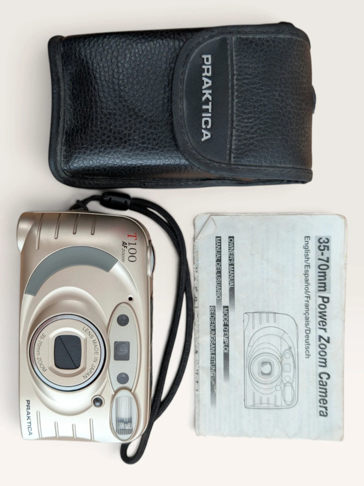 Vintage Praktica T-100 35mm film camera with case. DN4856