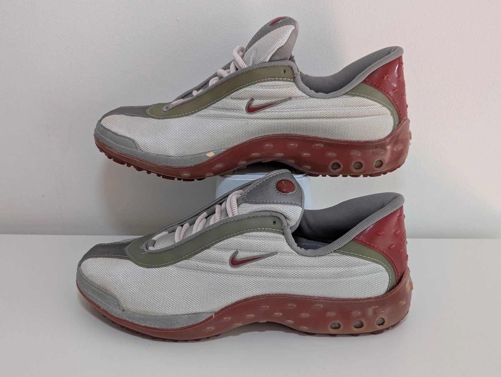 Nike Air Max Shaker White/Varsity Red-Grey-Metallic Silver. UK Size 7