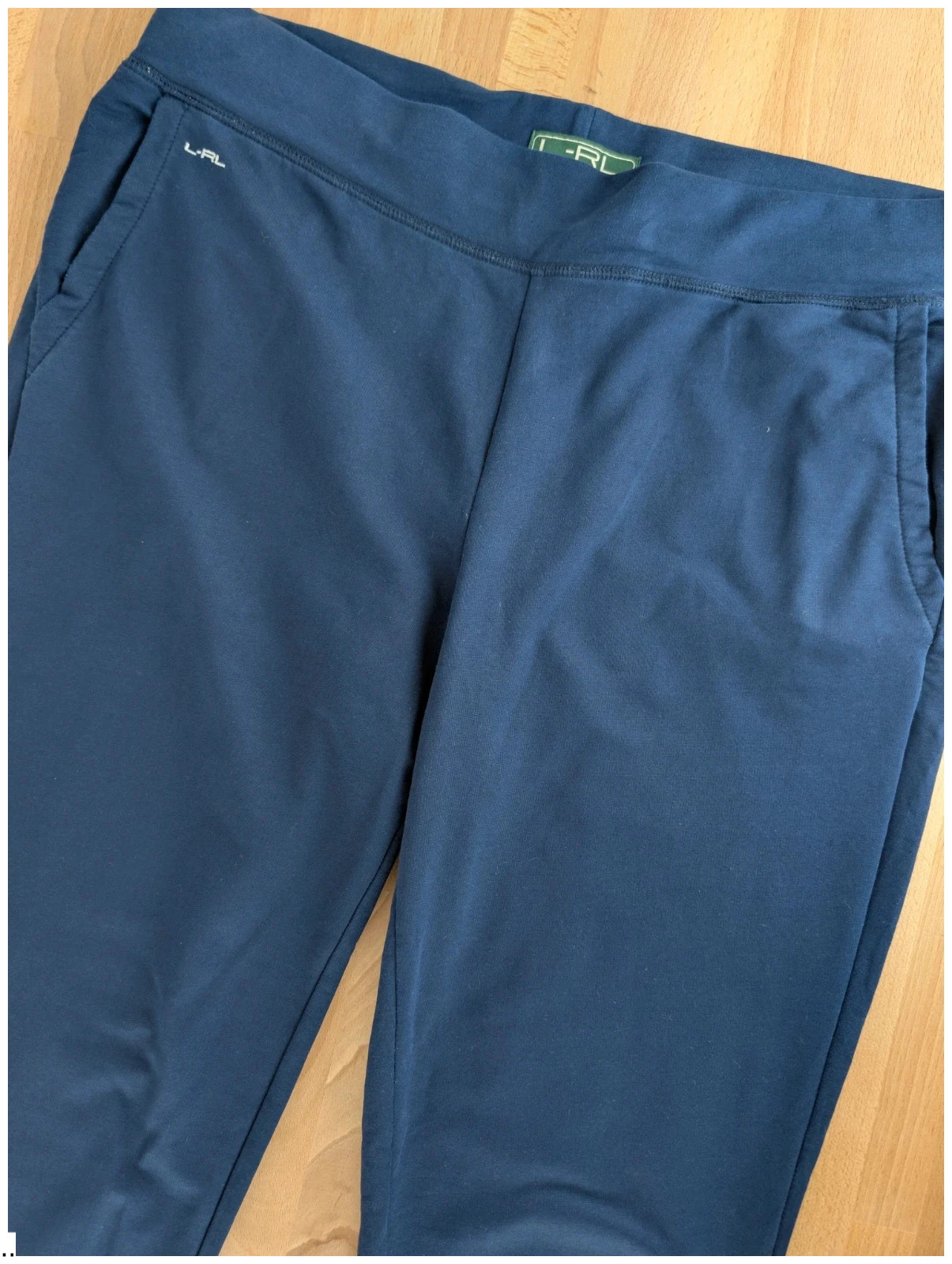 Lauren Ralph Lauren Active navy gym legging with zip cuffs. Women's Large. DN3955