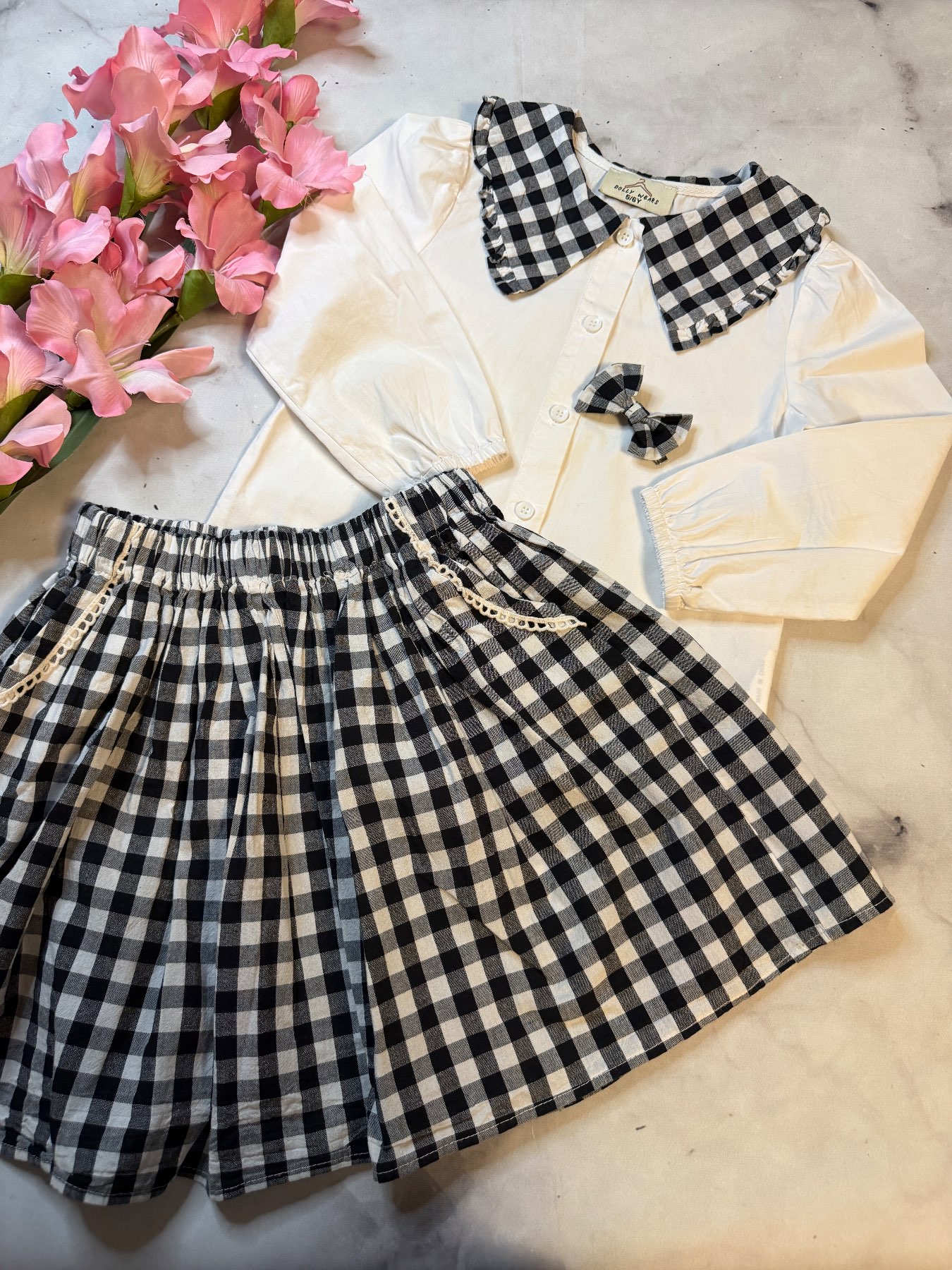 Dolly Wears outfit with matching bow 🌺5-6 years