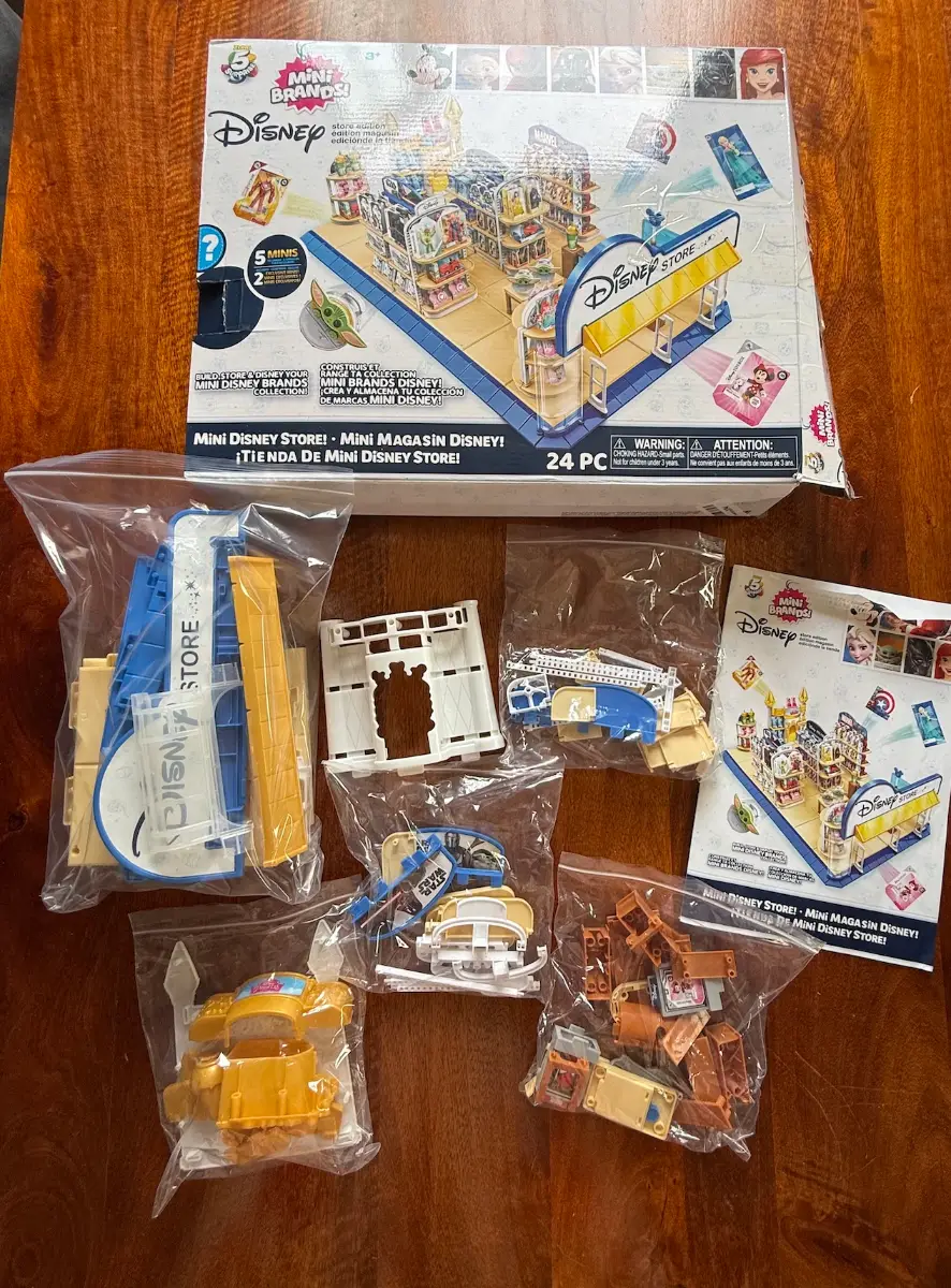 Zuru Mini Brands Disney Store Playset - Incomplete Replacement Parts Boxed