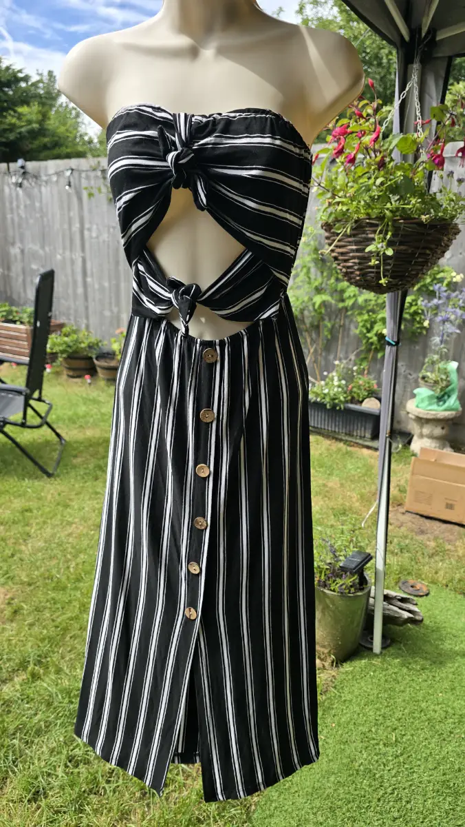 Cameo Rose - black and white striped dress size 8