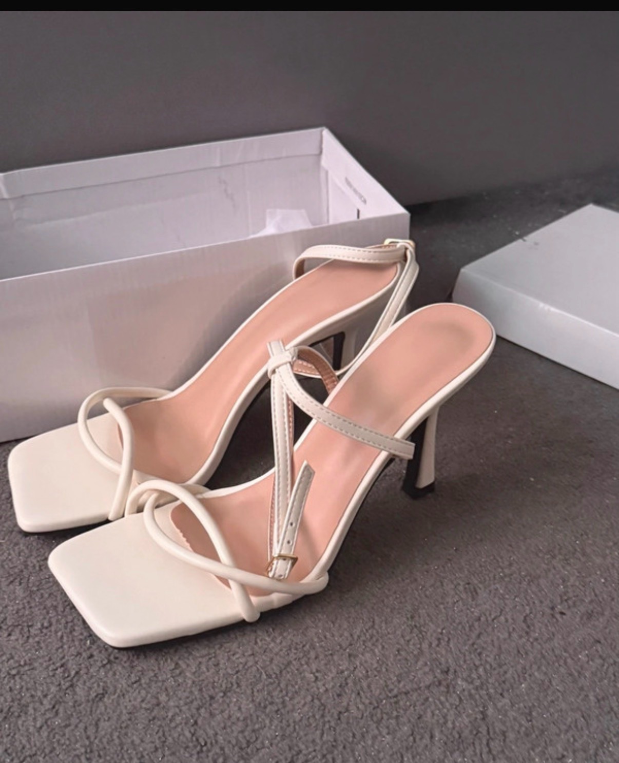 Beige heels