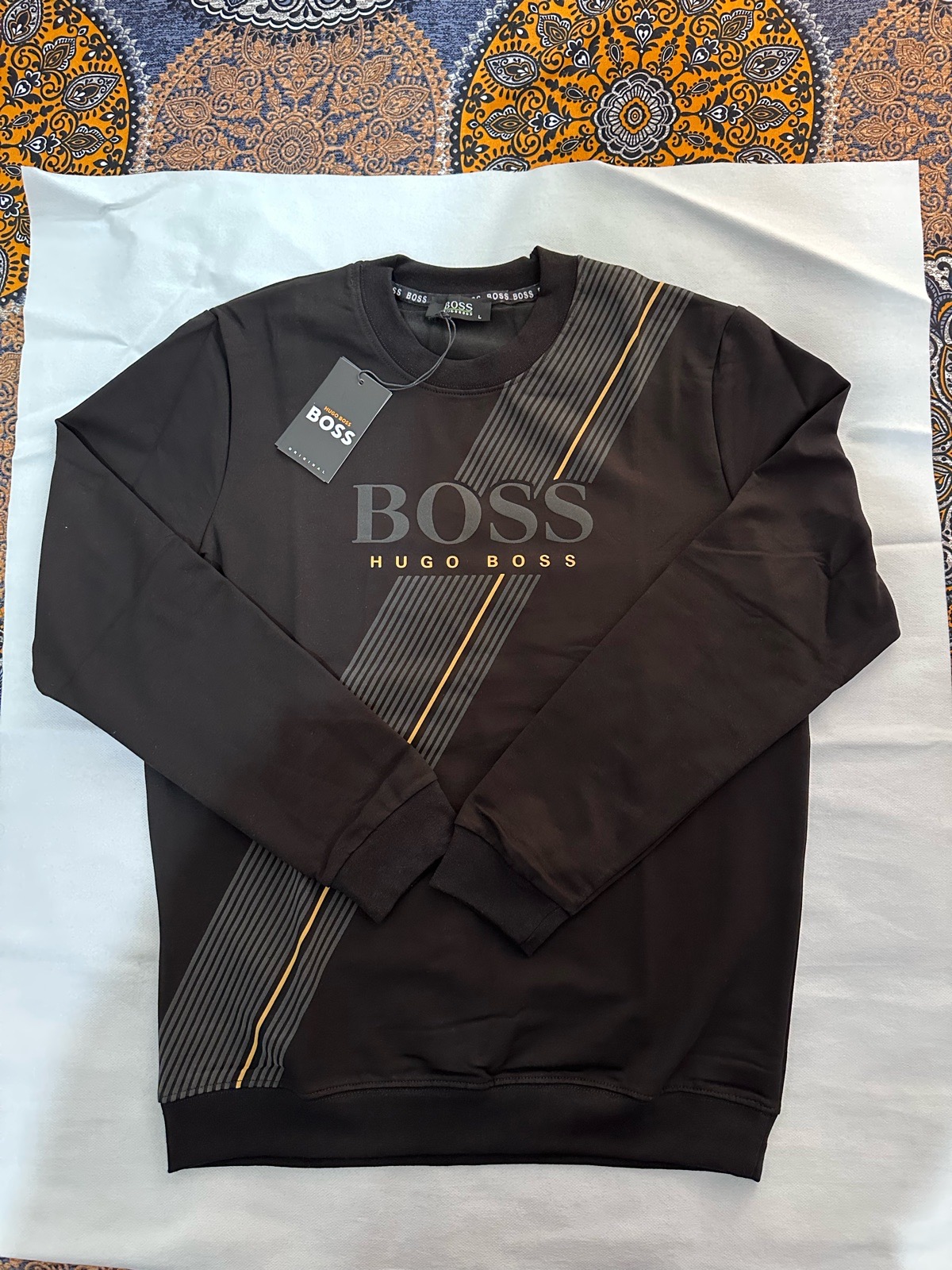 Hugo boss mans round neck sweatshirt black size L