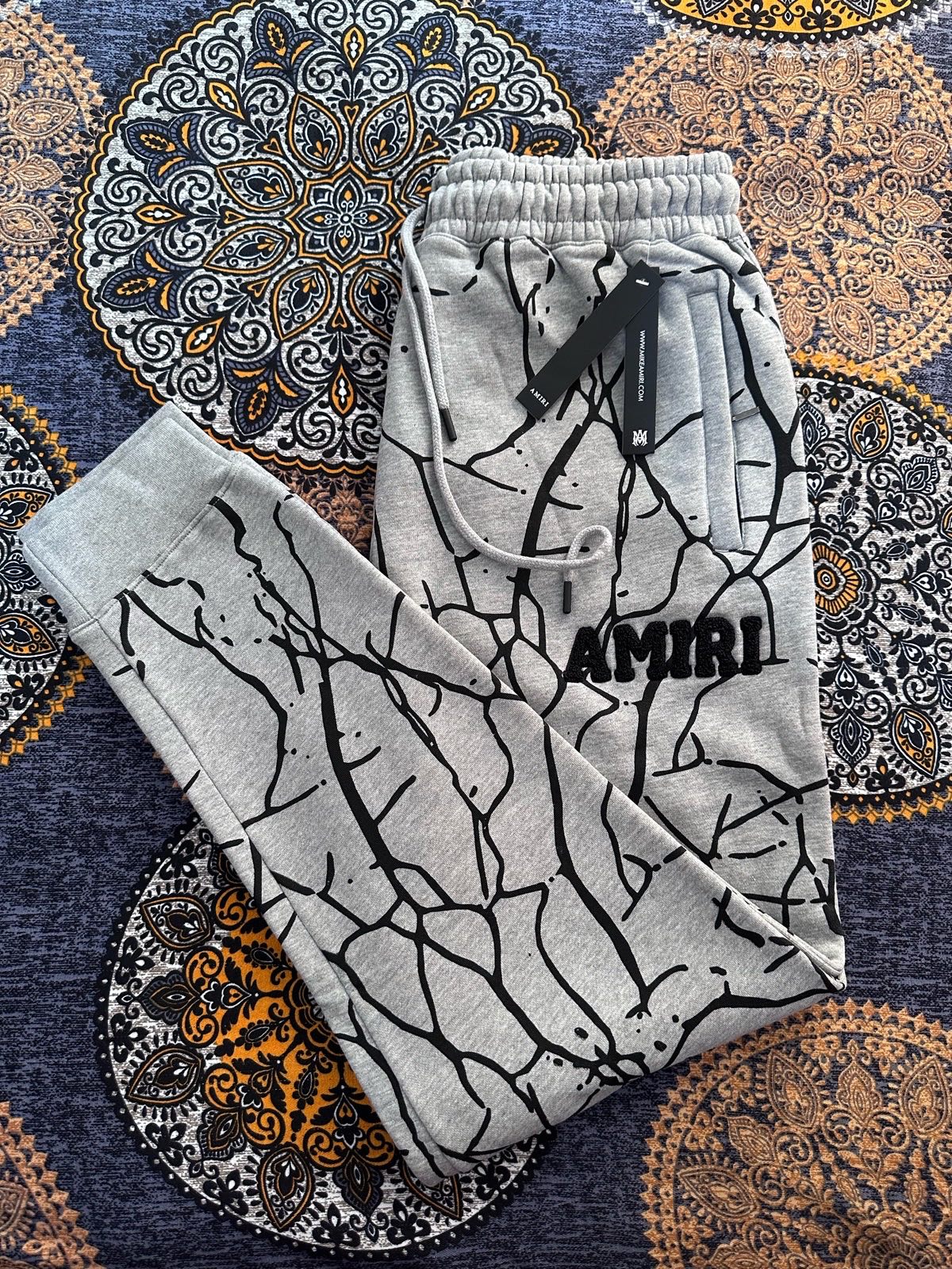 Amiri mans tech fleece cuffed jogger size L colour grey