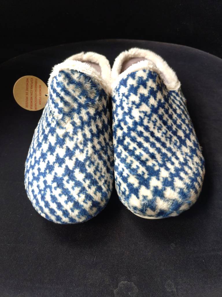 Ladies lotus mule slipper size 4 euro 37