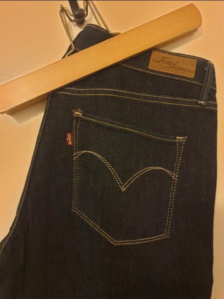 Levis Y2K Demi-Curve Boot Cut 29" waist