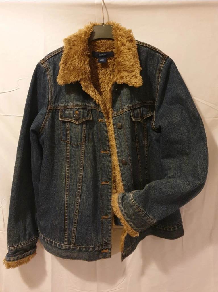 Gap furry lined denim jacket Medium