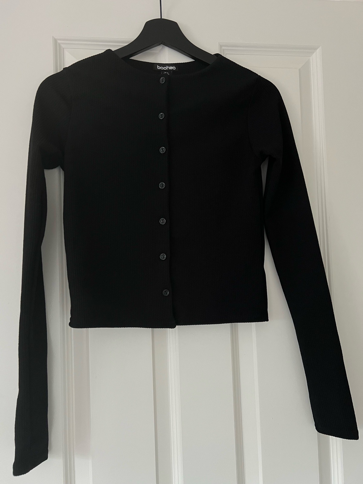 Bohoo black top