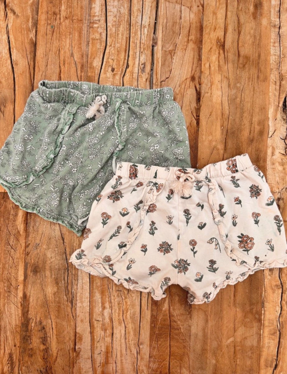 Tu | 2 x floral shorts | size 3