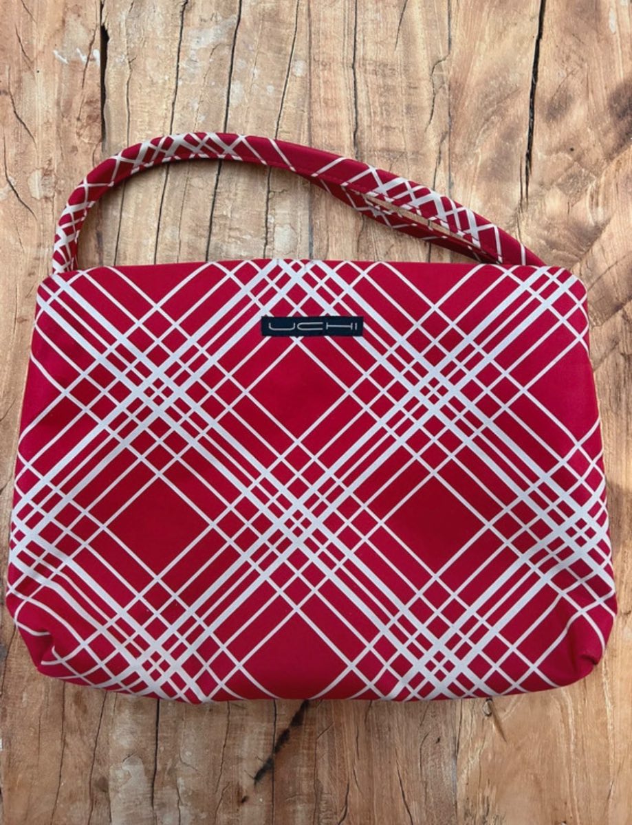 Zipped toiletries bag with compartments