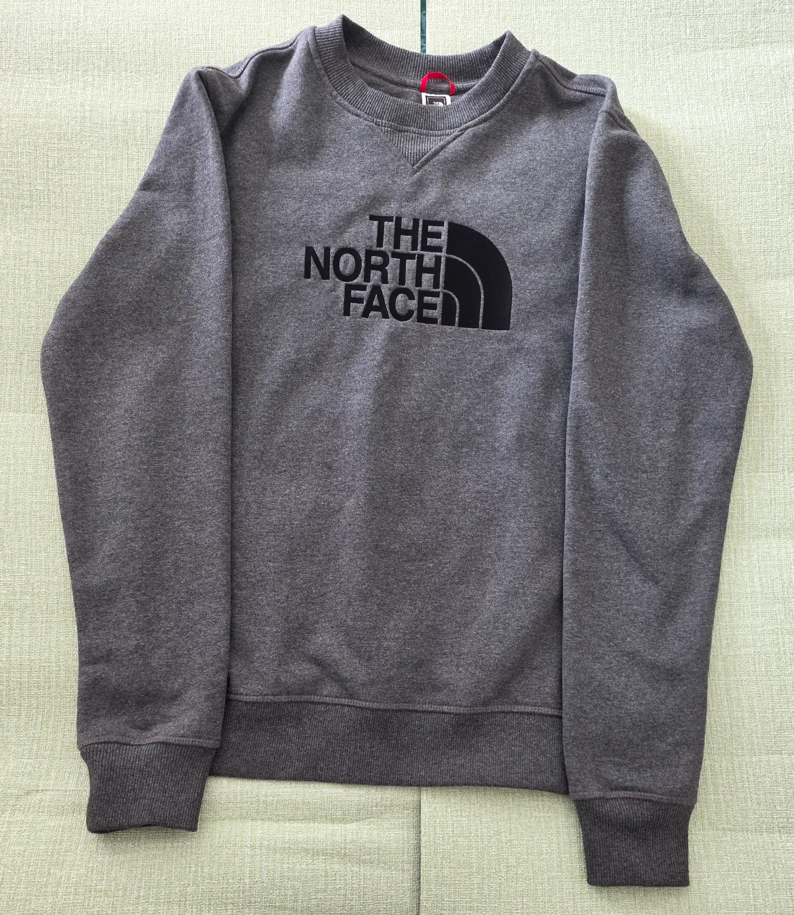 The North Face Men’s Grey Logo Crew Neck Sweatshirt Size M