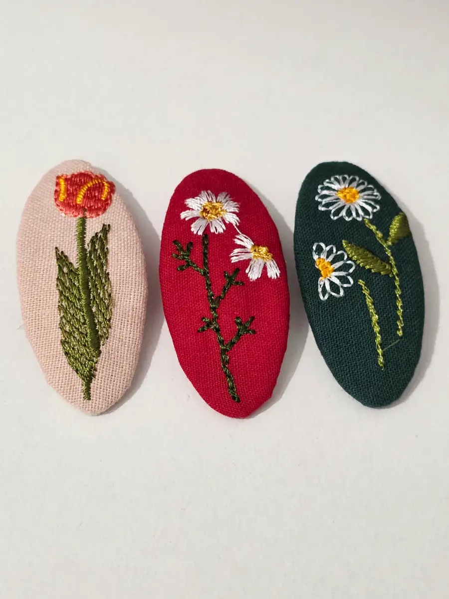 Korean-Inspired Embroidered Floral Snap Hair Clips – Set of 3 Daisy & Tulip Fabric Hair Accessorie